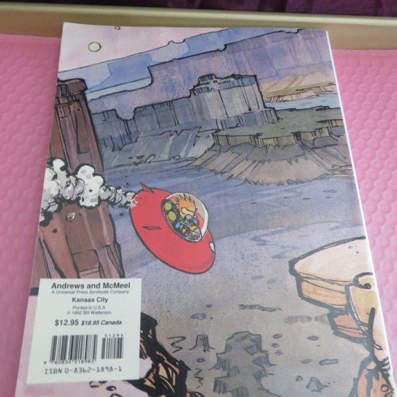 (2) Classic Old School Books - Far Side Gallery 4 & Calvin & Hobbes - Picture 7 of 8